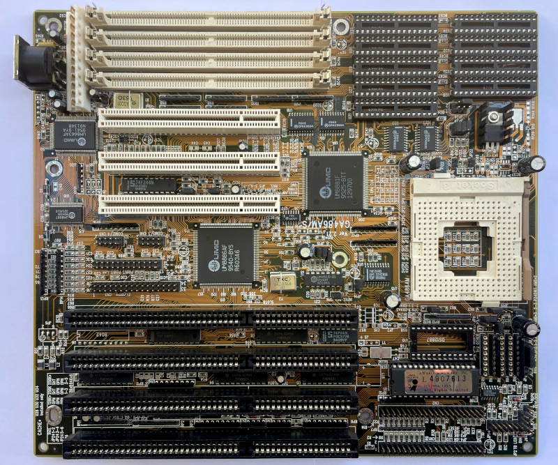 motherboard_486_gigabyte_ga486ams_2.jpg