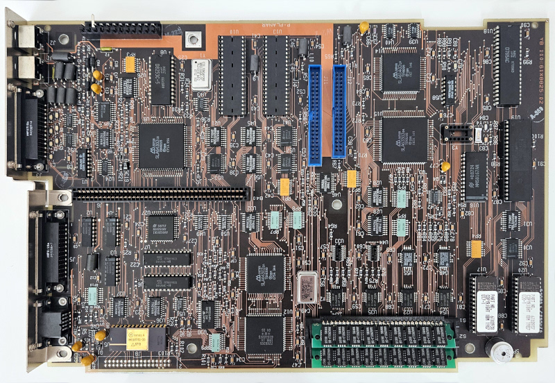 motherboard_xt_ibm_ps2_model_30_8530_p-planar.jpg